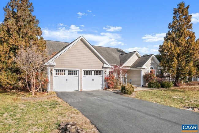 Foto del edificio - 325 Stone Orchard Dr