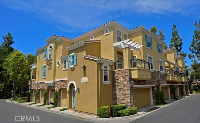 Building Photo - 1102 Terra Bella
