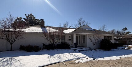 Building Photo - 1720 Dorchester Pl