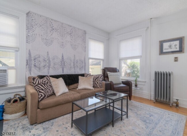 Foto del edificio - 306 Springfield Ave