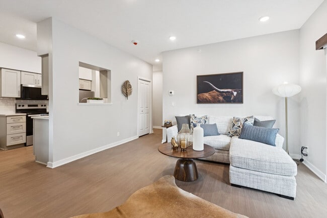 Foto del edificio - Raintree Apartments