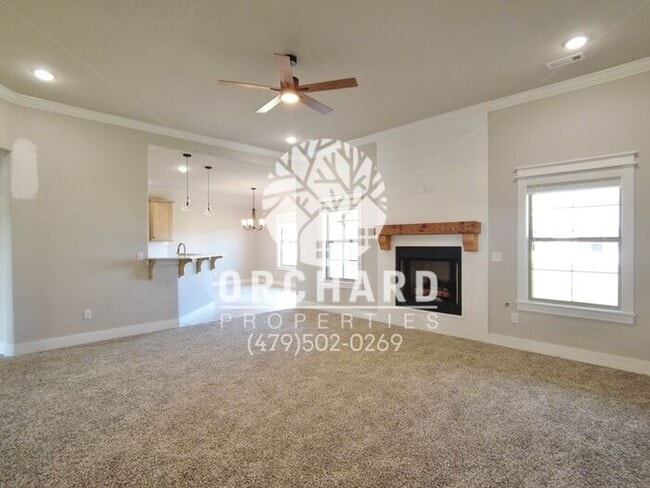 Building Photo - Tontitown- Single-Family Home- Beautiful W...