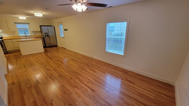 Building Photo - 2 Bed, 1 Bath Home in Greenville is Available