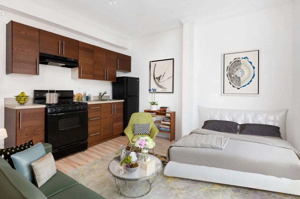 Foto del edificio - 1942 N Lincoln Ave