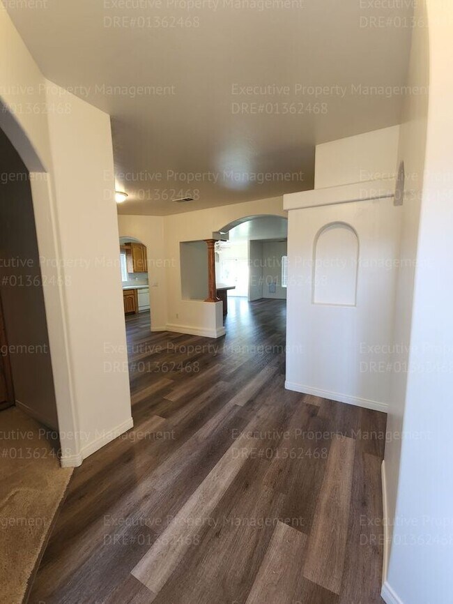 Building Photo - This house is in a great LOCATION (Callowa...