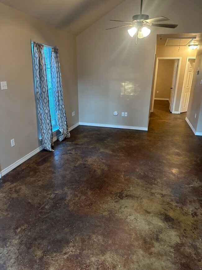 Foto del edificio - 42653 Edgewater Ln