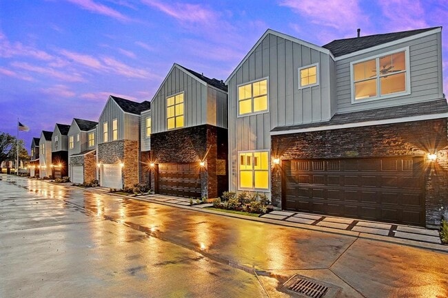 Building Photo - 8808 Hollister Pine Ct