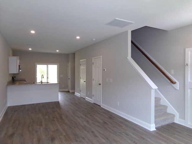 Foto del edificio - Welcome to Jacks Branch Townhomes – Modern...