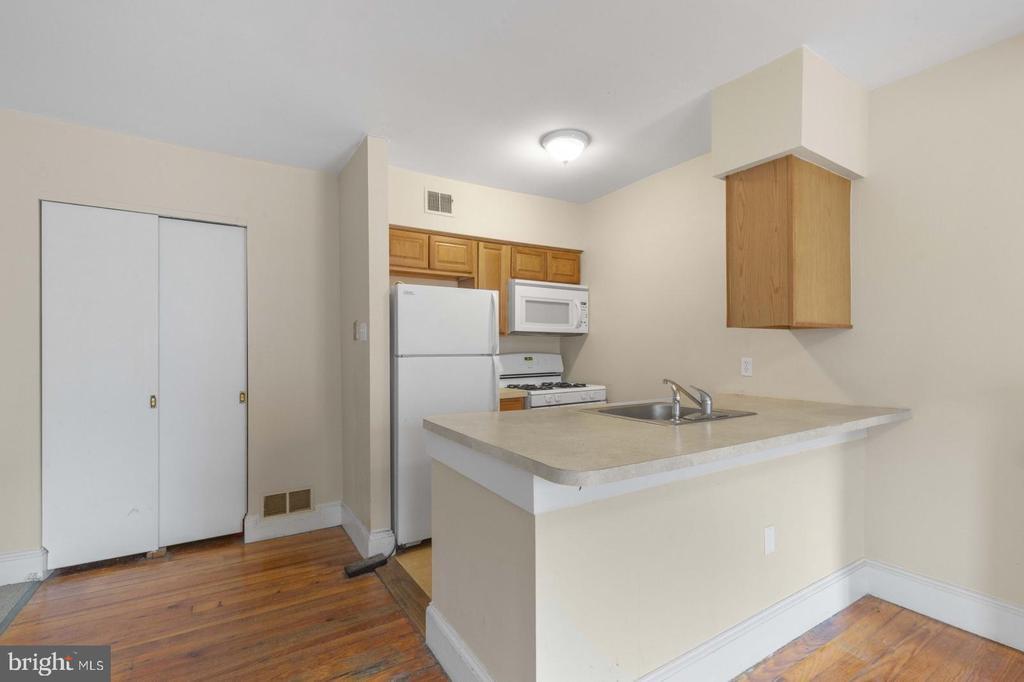 Primary Photo - 720 S 22nd St