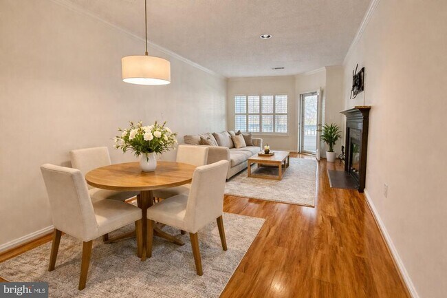 Foto del edificio - 4417 Fair Stone Dr
