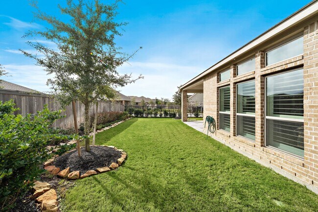 Foto del edificio - 15502 Rainbow Trout Dr