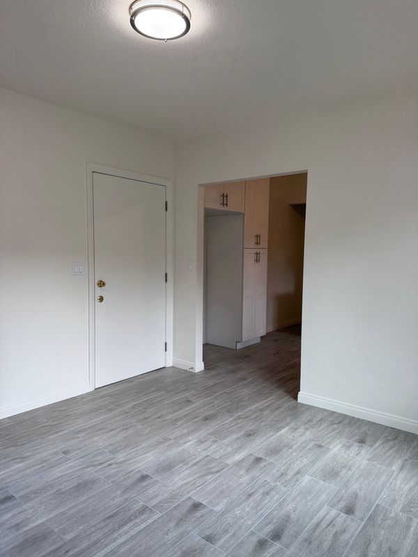 Foto del edificio - 223 E Colorado Blvd