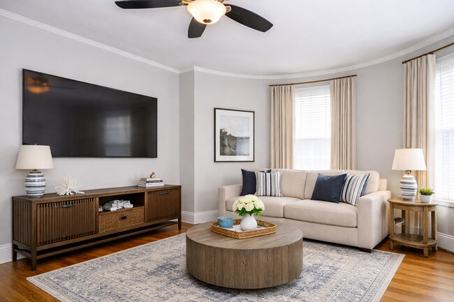 Building Photo - 22 Bigelow St