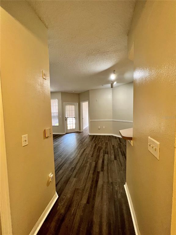 Foto del edificio - 5548 Metrowest Blvd
