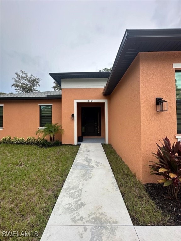Building Photo - 2167 Della Dr