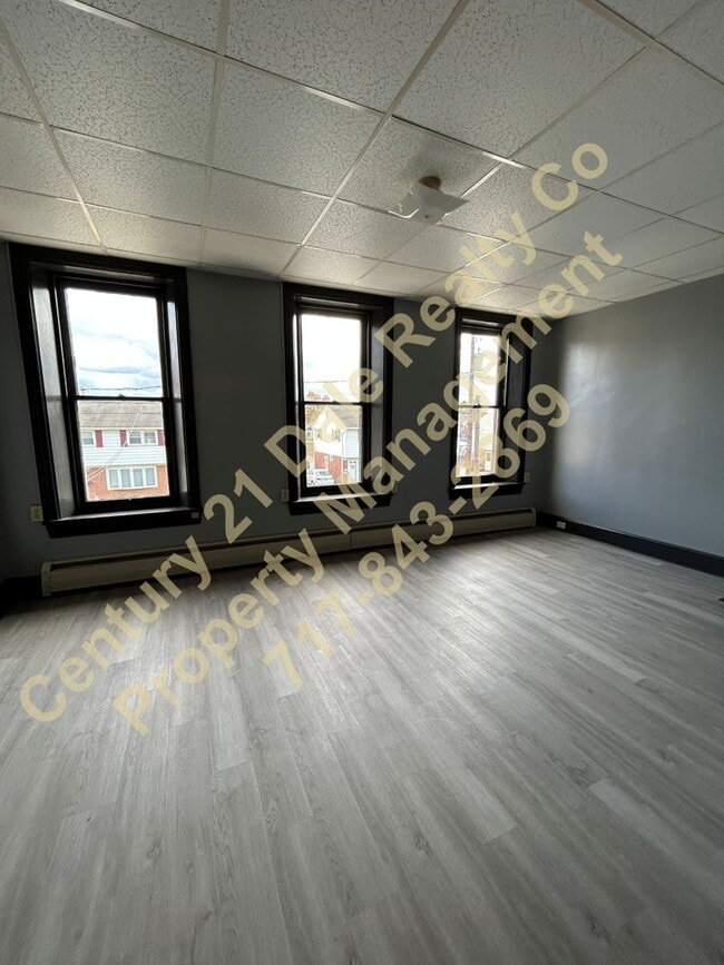 Building Photo - 815 Locust St