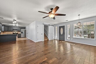 Building Photo - 4204 Bob Wire Rd