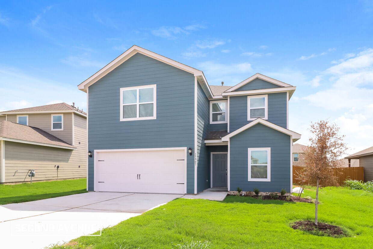 13807 Roosevelt Arch Dr, Ponder, TX 76259 House Rental in Ponder, TX