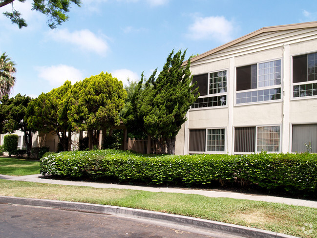 Building Photo - Wilshire Apartments