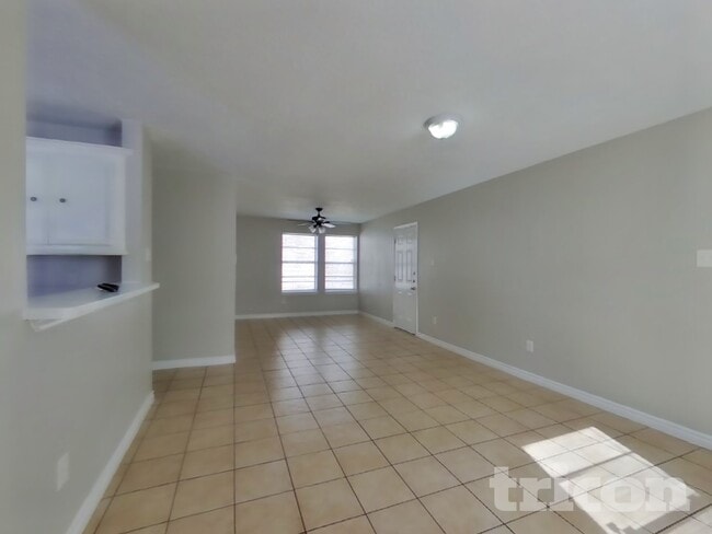 Foto del edificio - 3522 Tangerine St