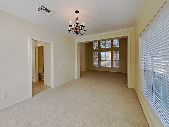 Building Photo - 104 Cloudbridge Dr