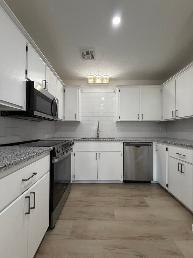 Building Photo - 4209 Willowisp Dr