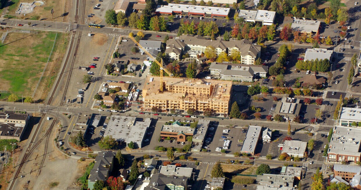 Ovation at Meeker Apartments at 605 W Meeker St Kent, WA