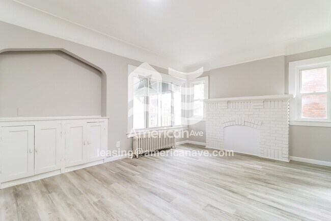 Foto del edificio - 16565 Kentfield St