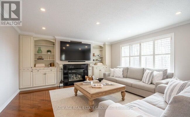 Building Photo - 1088 Sturbridge Dr