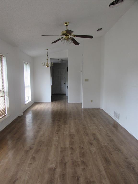Building Photo - 1111 Oakland Dr
