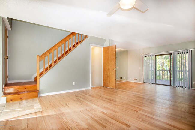 Foto del edificio - 1301 W Union Ln