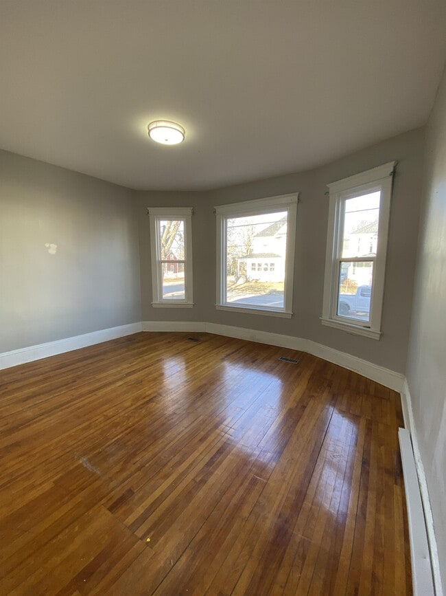 Building Photo - 204 Highfield St