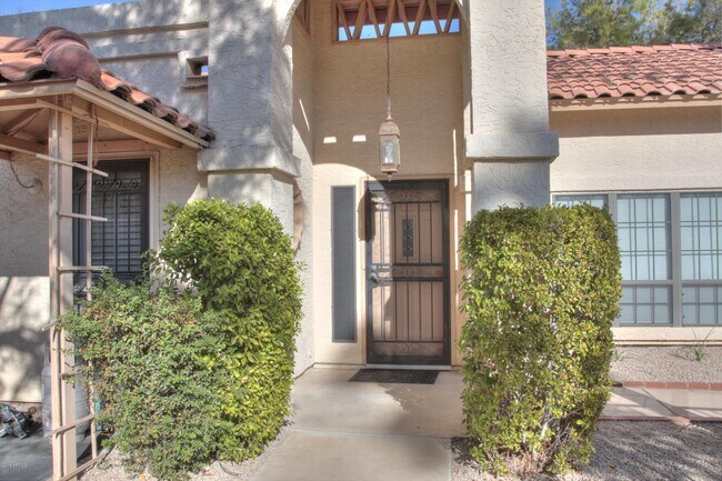 Building Photo - 5120 E Janice Way