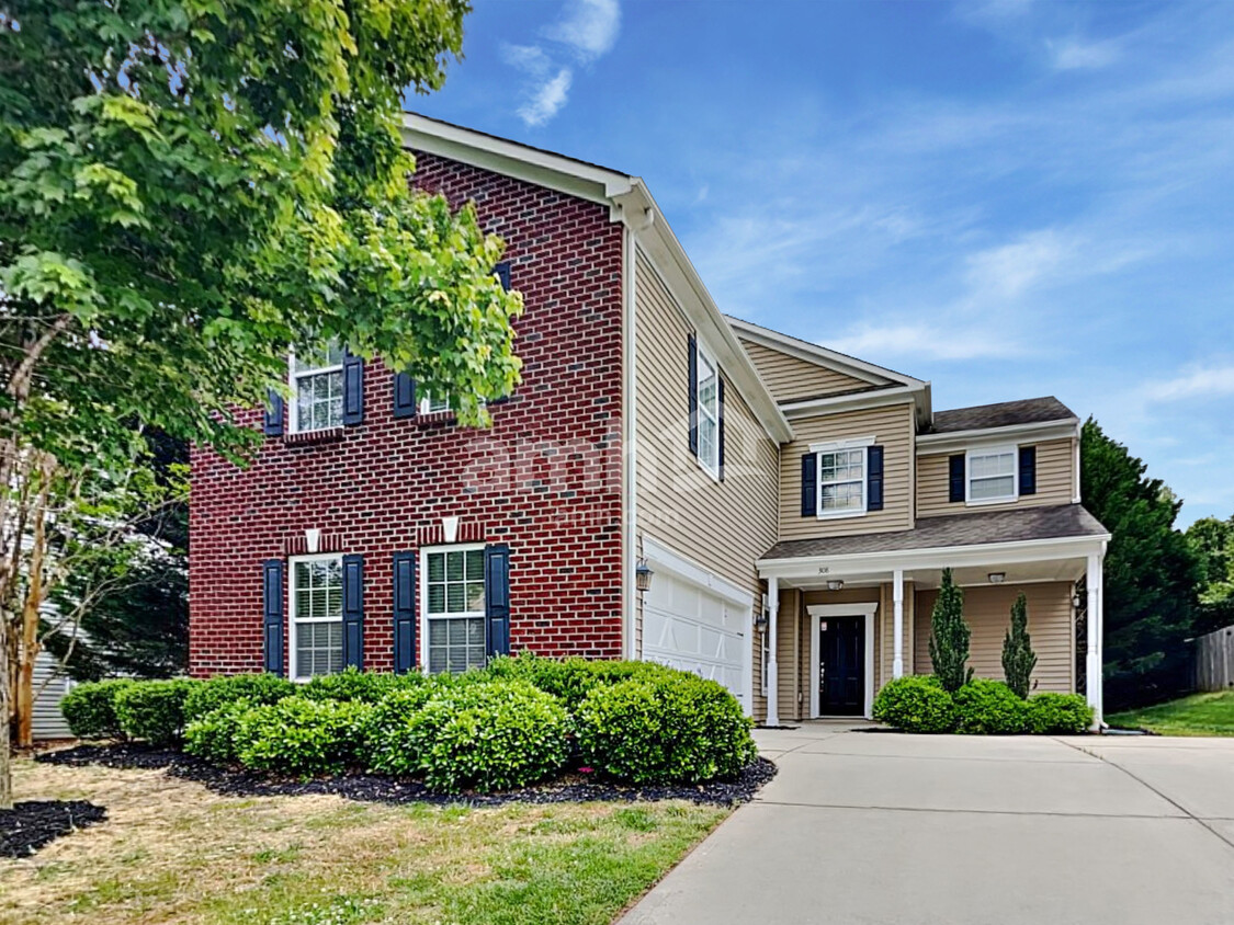 Primary Photo - 308 Ranlo Ave