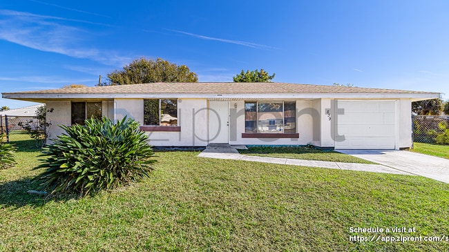 Building Photo - 839 Chelsea Ave