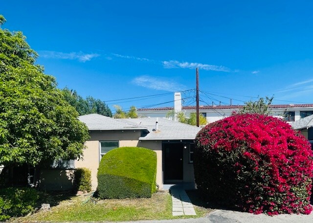 Building Photo - 17542 Ventura Blvd