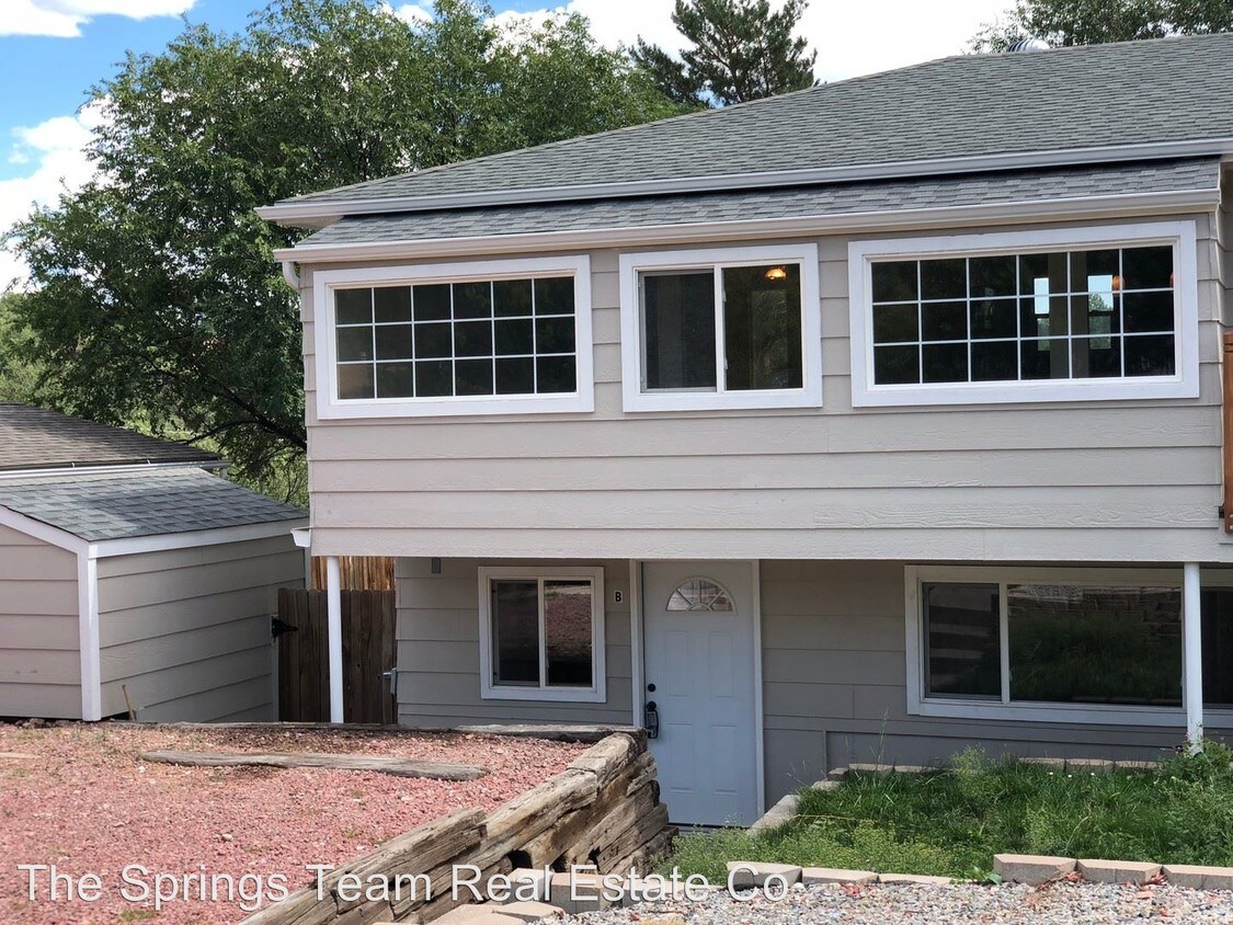 805 Pioneer Ln Unit 1,2, Colorado Springs, CO 80904 Room for Rent in