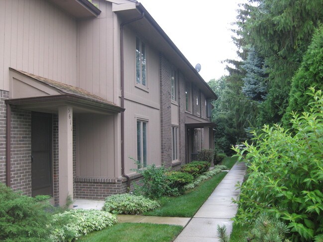 Foto del edificio - 5615 Kirkland Rd