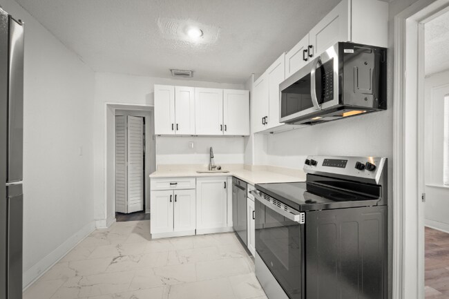 Foto del edificio - 3524 Boulevard St
