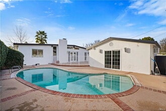 Building Photo - 5942 Graves Ave