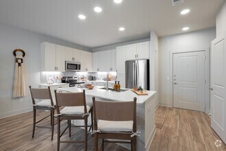 Interior Photo - Marlowe Wellington