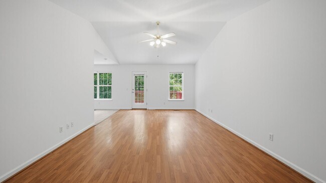 Foto del edificio - 3 bedroom East Brainerd Home!