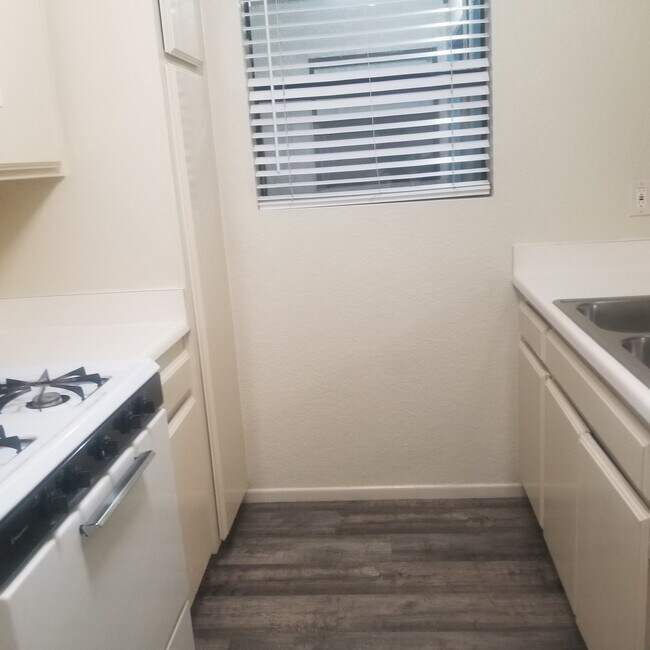 Building Photo - 14324 Lemoli Ave