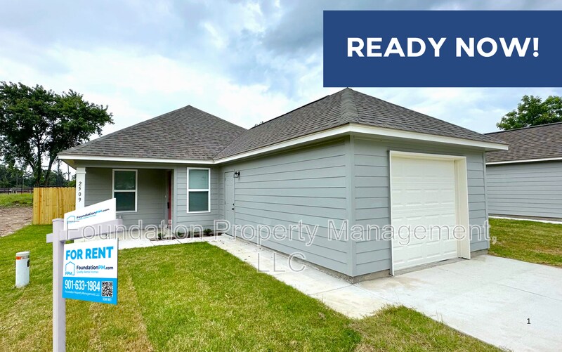 Foto principal - 2509 E Tyler Ave