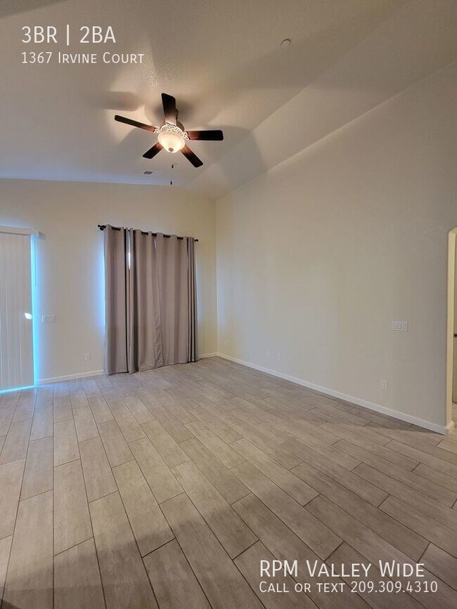 Building Photo - Gorgeous North Merced Home