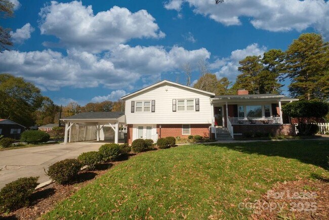 Building Photo - 1632 Kimberly Dr