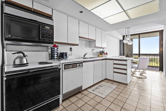 Foto del edificio - 1900 Consulate Pl