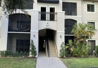 Building Photo - 3021 Alcazar Pl