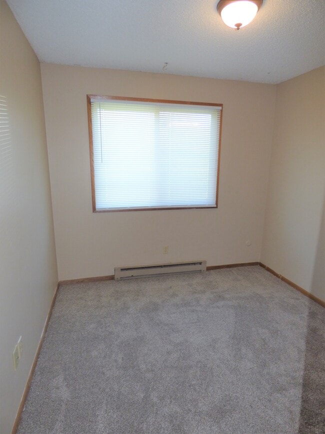 Building Photo - 2604 4th Ave NE