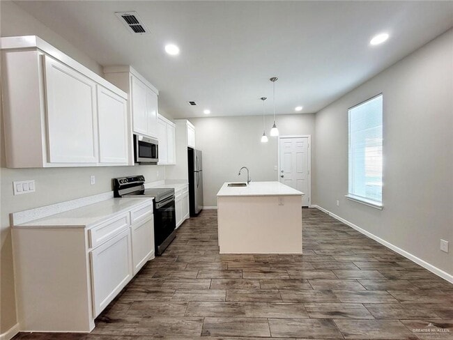 Building Photo - 1403 Lore Dr